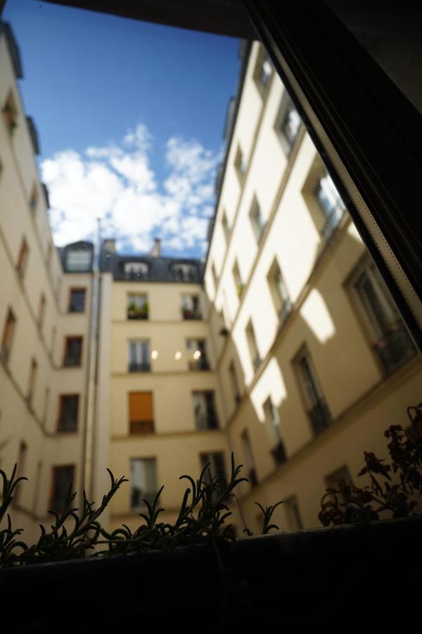 Charmant Studio Au Calme Et Bien Desservi Parijs Buitenkant foto